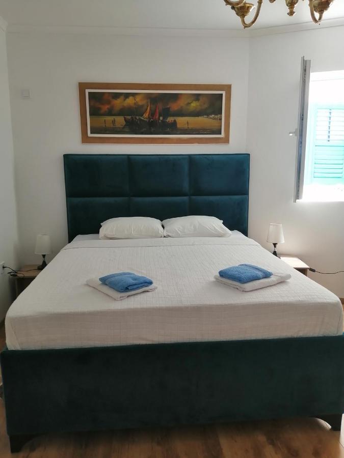 Apartment Sveti Stefan- Dora